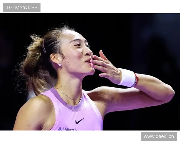 周意孙回应4万离境费问题 郑钦文解答取关事件